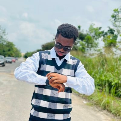 oladimeji_002's profile picture. Front-end Dev 👨‍💻 I help founders and CEOs turn their vision into a product that users truly enjoy