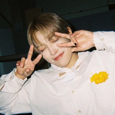 withjoong_'s profile picture. ⋆｡°✩♬ ♪ 𝟪 𝓂𝒶𝓀𝑒𝓈 𝟣 𝓉𝑒𝒶𝓂 🐙 { with u enthusiast ᥫ᭡ ‧₊˚ } #홍중 wrap around me my aurora ⋆.ೃ࿔*:･