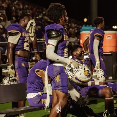 isthtnoahh's profile picture. c/o 2027/Corner Back/5’10/ball high school/football/track  GPA:3.0 Email: crockettnoah0@gmail.com number:806-599-3257