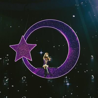 nicolleromantic's profile picture. que los envidiosos se vayan pal carajo 
☆