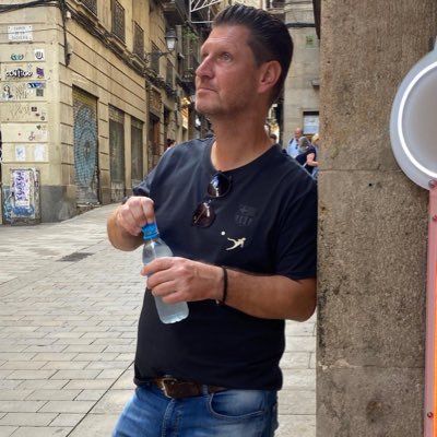 GijsPeeters1976's profile picture. Enthousiast, luidruchtig, geïnteresseerd en oprecht. Gescheiden, Vader van 2 dochters, PSV SCC vak CC, Hardlopen & Belgisch Bier