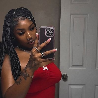 kiekie_arts's profile picture. |beauty💋|art❤️&|positivity💫