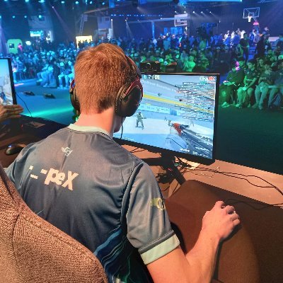 peXfps_'s profile picture. 