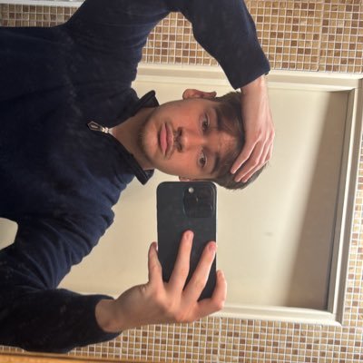 Icipourliker's profile picture. c’est comment ?