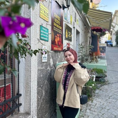 fikriyee48's profile picture. not found