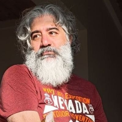 SalehTasbihi's profile picture. https://t.co/zKSuFO2hEC
٭
https://t.co/mTol5RA4lK