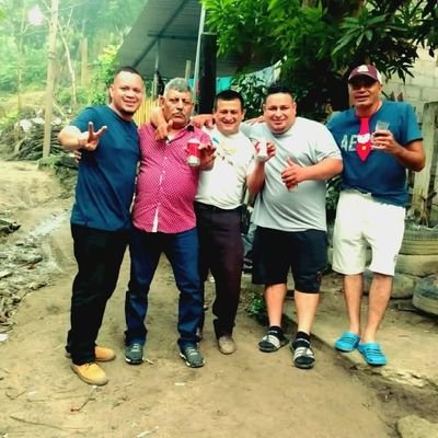 MauricioRCerna's profile picture. Revolucionario progresista, luchador de las causas justas, militante fundador de La Resistencia Hondureña.