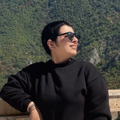 ZahraEbrah70756's profile picture. نه پیچیده‌ام، نه ساده—فقط تنظیم‌ناپذیرم