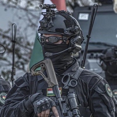 MasterMindUserr's profile picture. Hindu by roots. Indian by heart. Loud supporter of the Indian Armed Forces 🇮🇳 No softness. No silence.