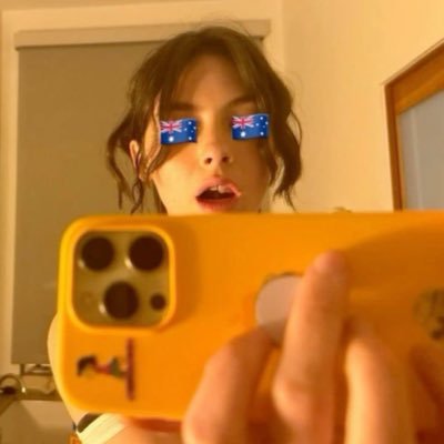 piastrifield's profile picture. 