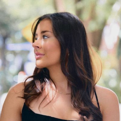 jennaanatalie's profile picture. cofounder @ozurafi 🦹🏻‍♀️