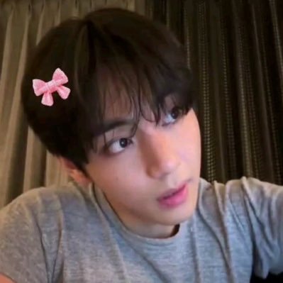 xoxogossipbear's profile picture. 🫂