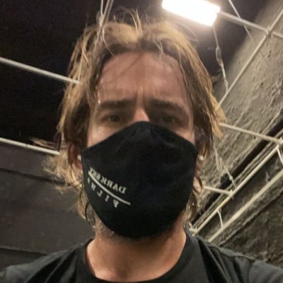 PUNK4GOLD_'s profile picture. Look in my eyes, what do you see