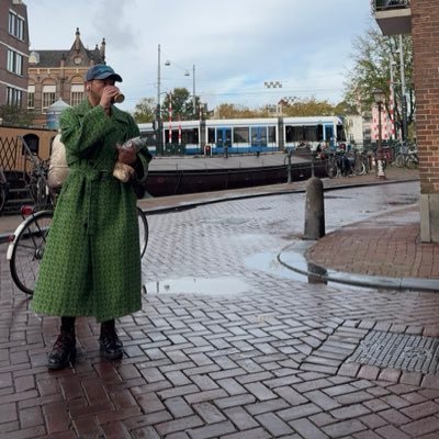 ryanronquillo's profile picture. Valentino wearin,Prada stompin,Asahi drinkin, bad ass dancin, Japanese and Dutch speakin,Majide sayin,art lovin,PS3 playin,sexy ass hoochie mutha fucka.