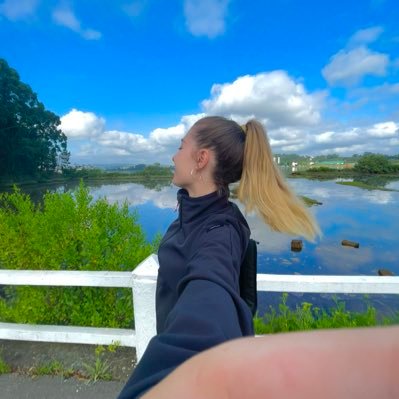 cmartg__'s profile picture. 🩷💙🧡