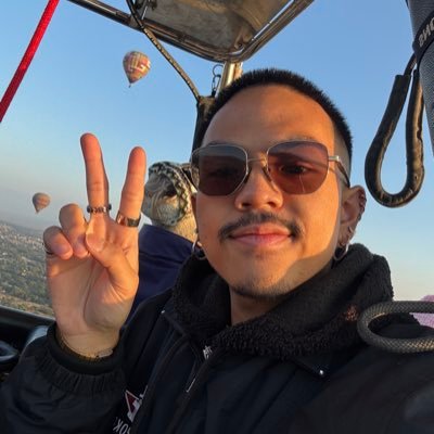 dominicflo_'s profile picture. | 🏳️‍🌈 | ♊️ | he/him