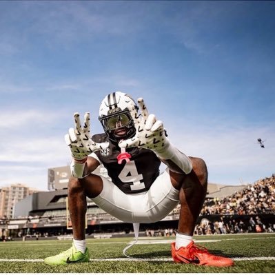 MartelHight's profile picture. 6’0 190lbs VANDY 2027 anchor down Instagram :martel.hight