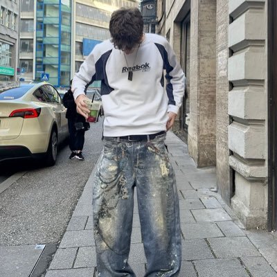 milanpsb's profile picture. 16 | Graphic / Thumbnail Designer 🎨 | worked with @BVB @IconLeague @Sparkasse @Finnel @Jasmin_Gnu @EliasN97 & more 🎯