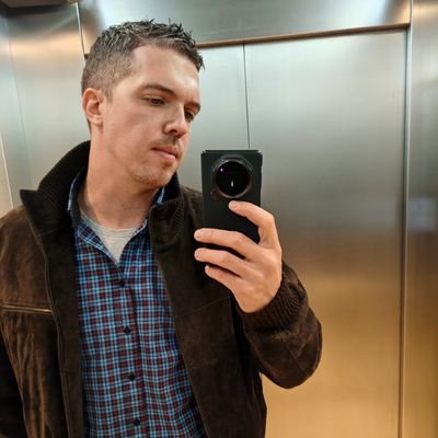 Necalone's profile picture. 