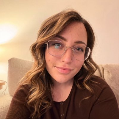 pop1624's profile picture. 