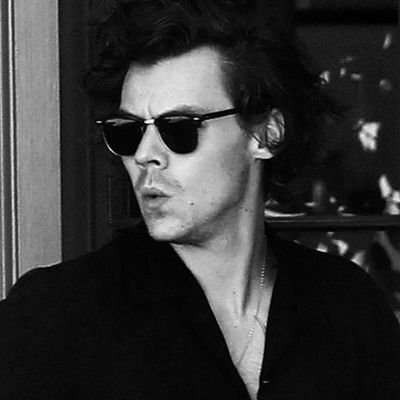 idigyurcinema's profile picture. stan várias coisas | #TOMLINSON: forever question why, you're my because. 🏡 @teardrople