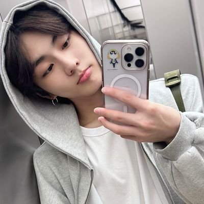 miiafresitaa's profile picture. ᴼʰ ʷʰᵃᵗ ᵃ ʷᵃʸ ᵗᵒ ᵈⁱᵉ