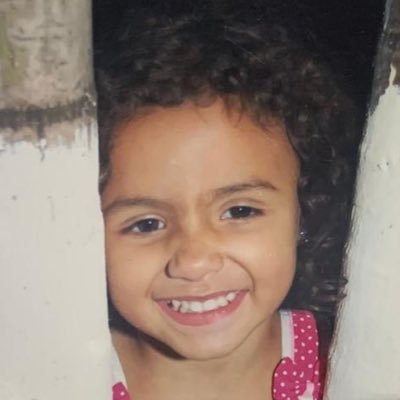 saidaqui2005's profile picture. filha da uel