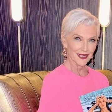 julius36638's profile picture. It's me maye musk, Elon musk's mom , are you a fan of my son?