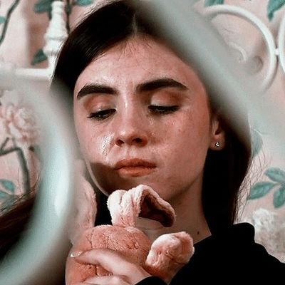 asunshinewithin's profile picture. 