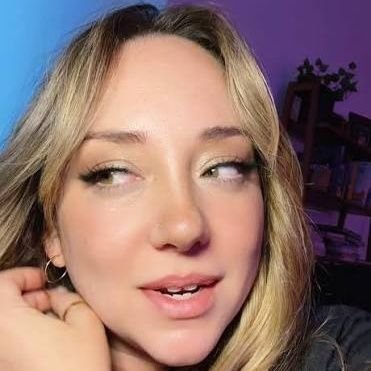 remylisa501's profile picture. depends on God