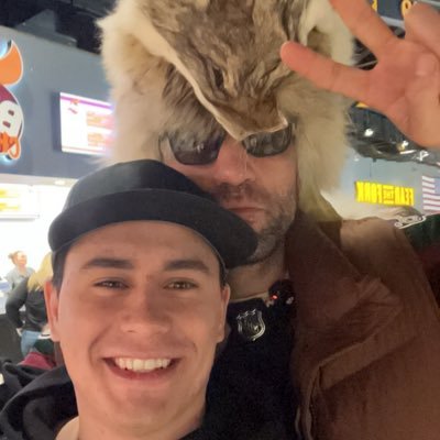 RForever2612's profile picture. Wings