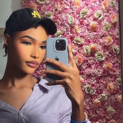 Staris775's profile picture. ✝️Lover of Christ✝️Creative Video Editor 📸😎. Not a Big Name (Yet)🤪Just Growing and Glowing 💫