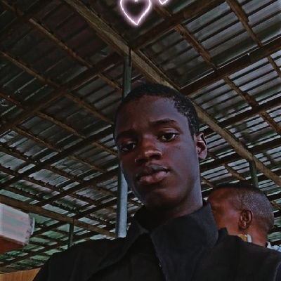 Olamide99S's profile picture. Am Ola😈 just trying to be Mide🥺 
But u can call me OlaMide😎☺️