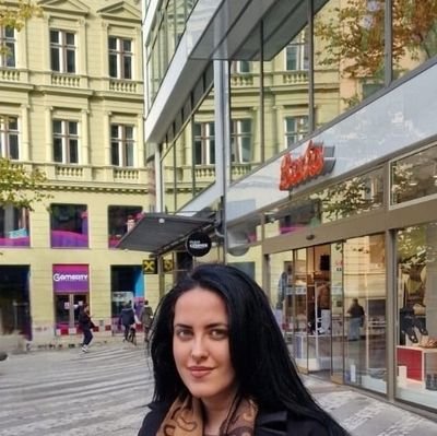 sarakulla0's profile picture. 