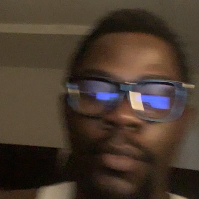 daisiofedinburg's profile picture. cracked data analyst - allegedly