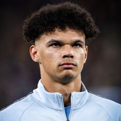 JeanPaulPreira5's profile picture. In Vino Veritas🍷 @ManCity # Kevin De Bruyne⚽️🐐|| Fierté d’appartenir à Jesus Christ✝️