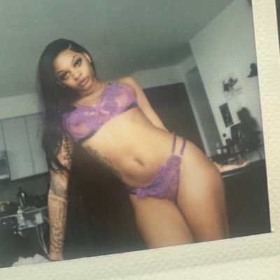 betty2kash's profile picture. Freaky🤍Content creator DM open for Ft/Dropbox / I reply to menu only🧏🏼‍♀️/ Booking down on hmu daddy's ⬇️