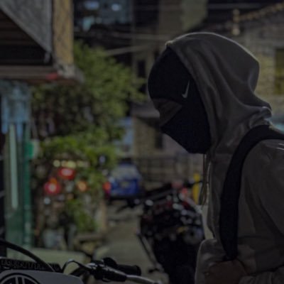 FaRacha79042's profile picture. 