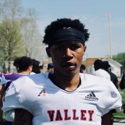 Joe Thomas lll Profile