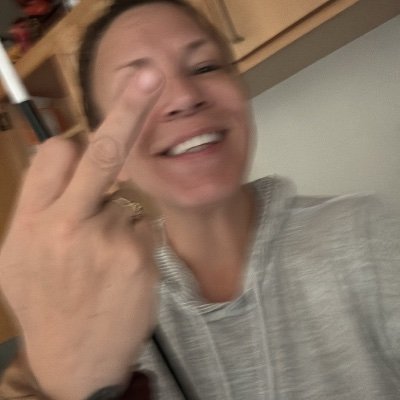 x_martins1's profile picture. Here for answers❌