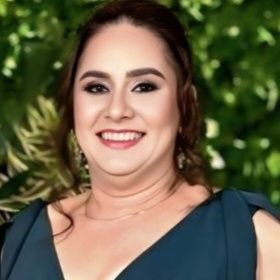 GiDurante's profile picture. Mãe, avó e artista plástica. 
Esquerda ontem, hoje e sempre.