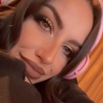 nataleekelly_'s profile picture. caffeine queen☕️