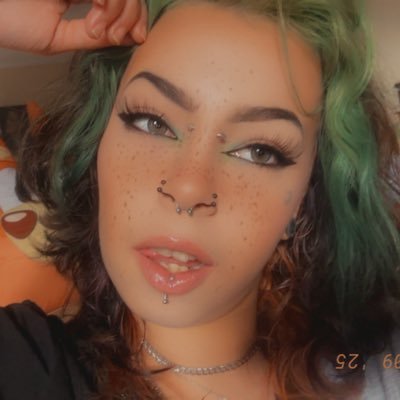 gothbaddieeee's profile picture. 🍉 🇵🇸🇨🇩🇸🇩 🇯🇲🏴󠁧󠁢󠁳󠁣󠁴󠁿 ☉ ♒︎ ☾ ♊︎ ↑ ♐︎ ⁴⁴⁴ ♡࿎🏳️‍🌈