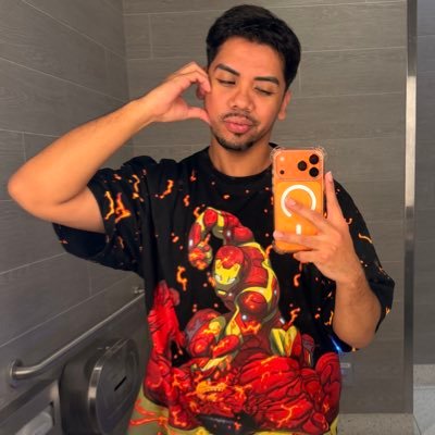 ohthatsadele's profile picture. gamer 🎮 • dog dad 🐾 • boyfriend 🏳️‍🌈 • traveler 🌎