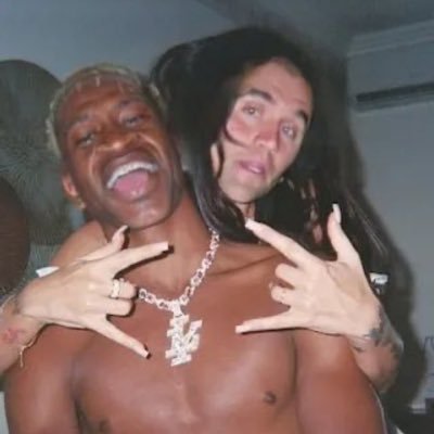 ekpethedragon's profile picture. Left, Crypto, Gooner 🐉