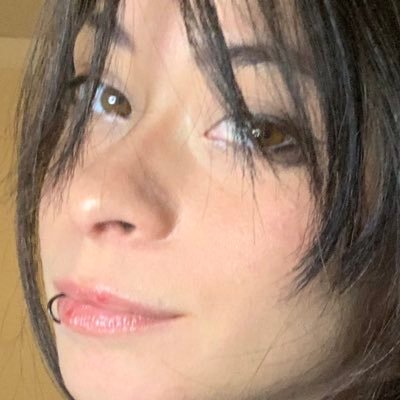 B00G19's profile picture. Overly Judgmental Girlfriend