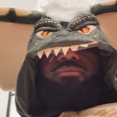 PhatDikWhole's profile picture. 