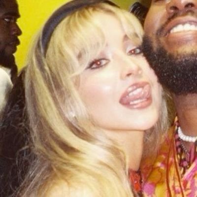 loveisk4os's profile picture. lo que incomoda, también despierta