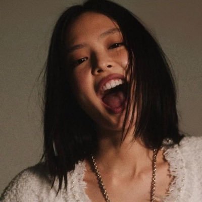 c2herry's profile picture. baddest they can't make me badder