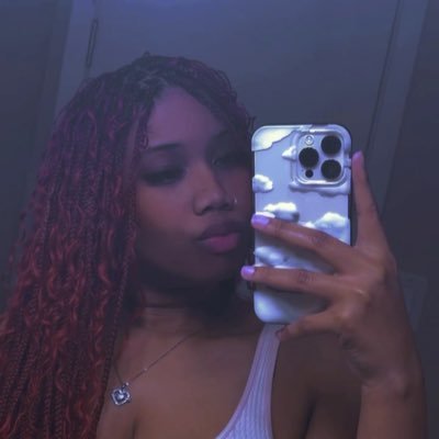 Drreeaa_xo's profile picture. Unproblematic is like a diamond, it's rare to find 💜🇵🇷